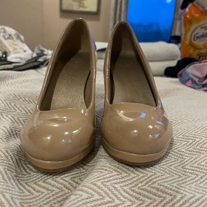 Nude interview shoes